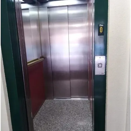 Проживание в семье Piso Cerca De La Estacion De Autobuses
